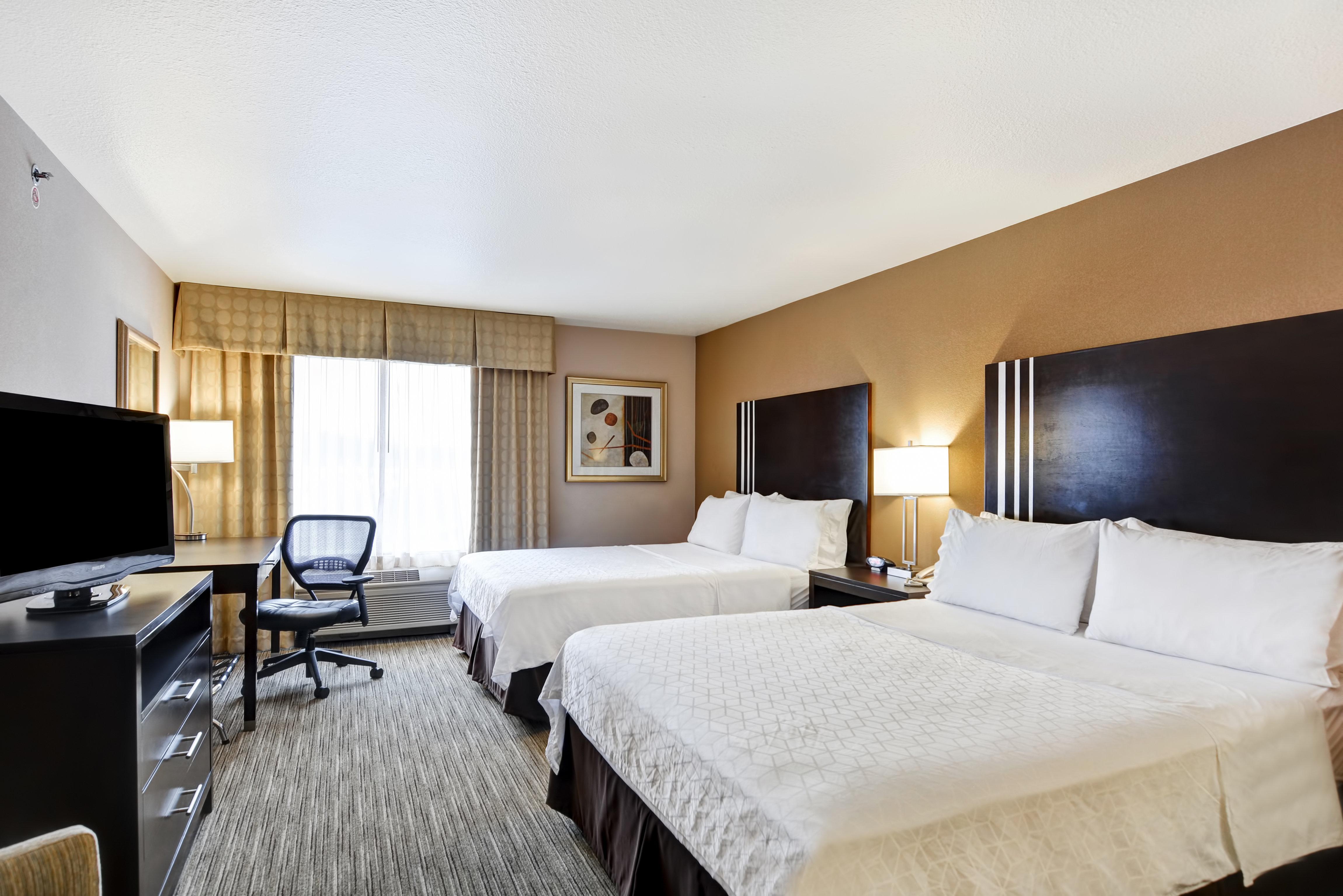 Holiday Inn Express Hotel & Suites Milwaukee-New Berlin By Ihg Exterior foto