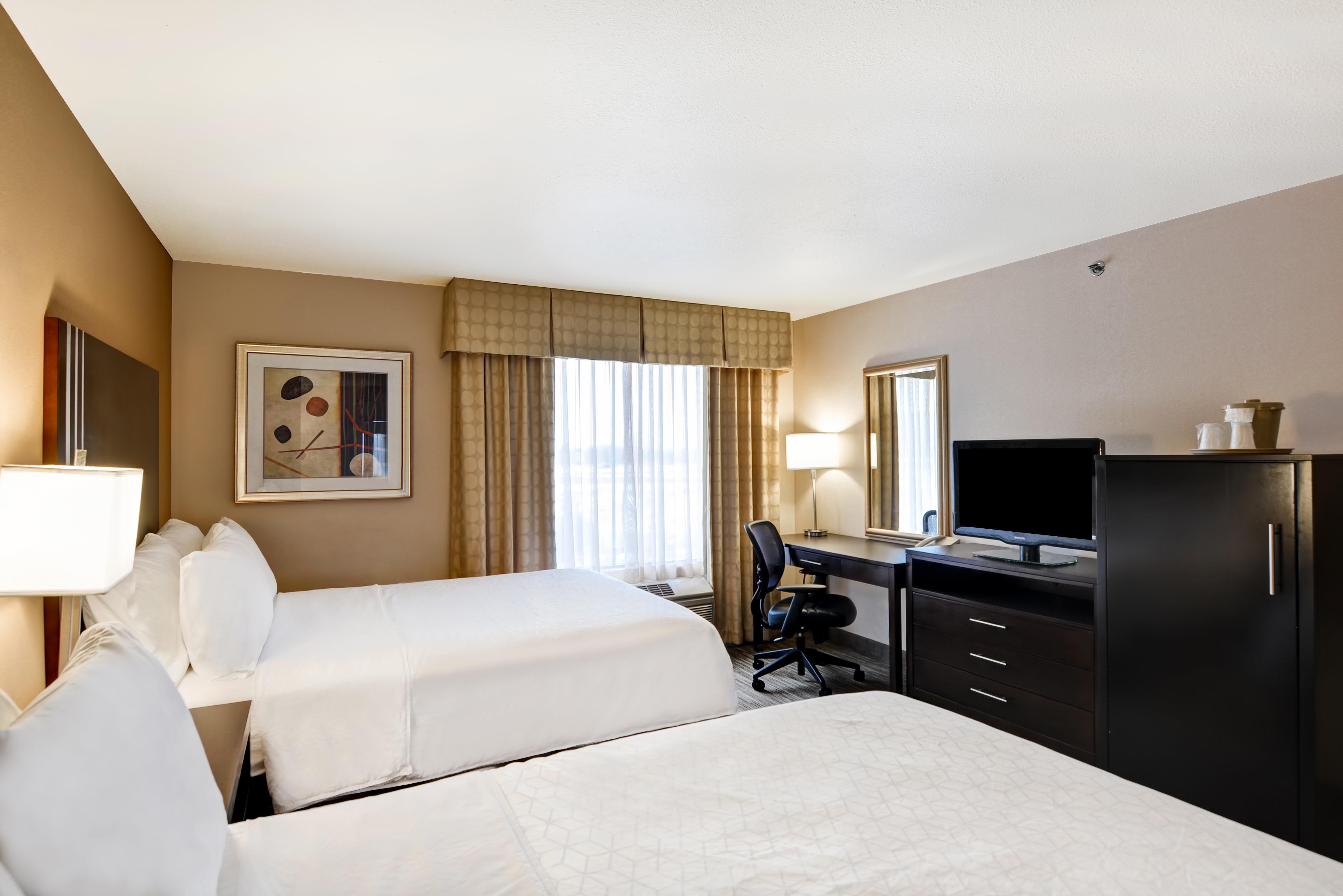 Holiday Inn Express Hotel & Suites Milwaukee-New Berlin By Ihg Exterior foto